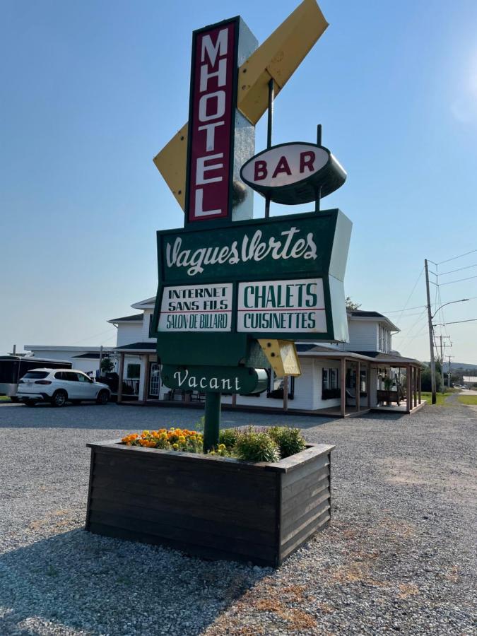 Hotel-Motel Vagues Vertes Perce Exterior photo